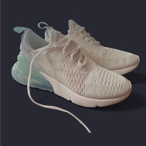Nike Air Max 270 Women's Shoes